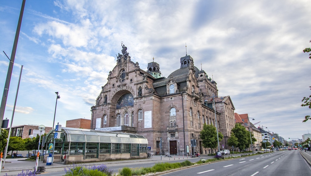 Discover Nuremberg in 60 Minutes with a Local 2