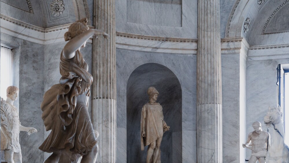 Art and Culture in Rome with a Local 2