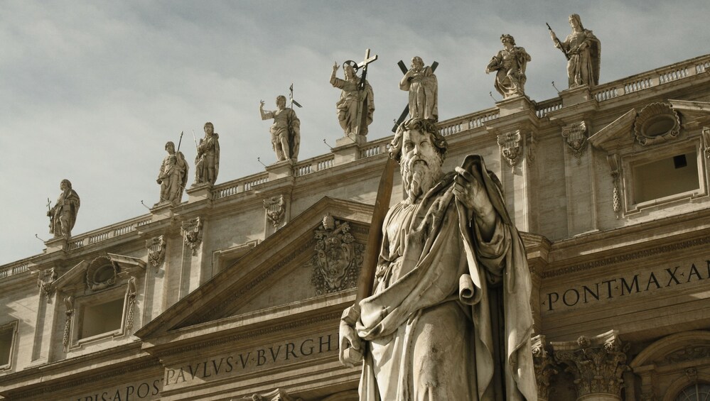 Art and Culture in Rome with a Local 4
