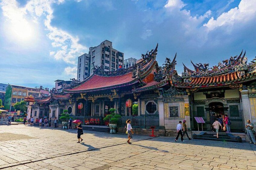 Lungshan Temple 3
