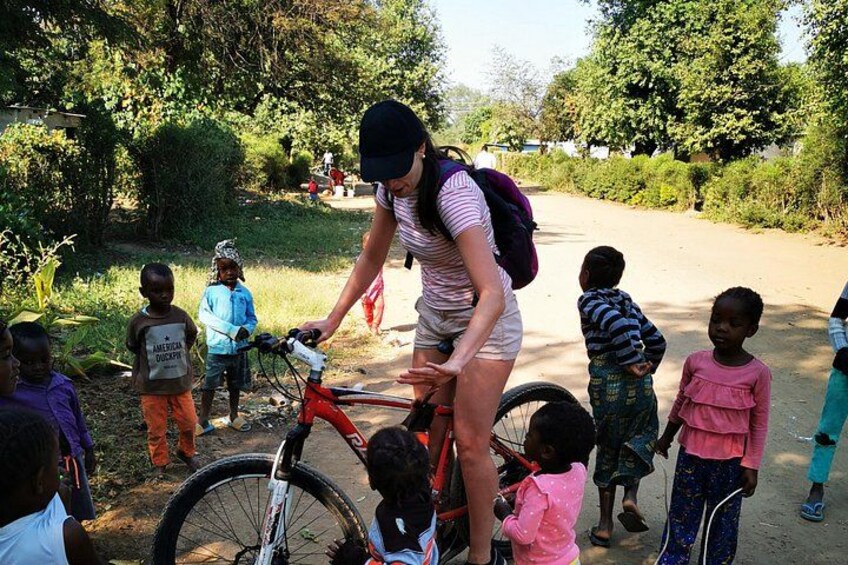 3 Hour Cultural Bicycle Tour in Livingstone 2