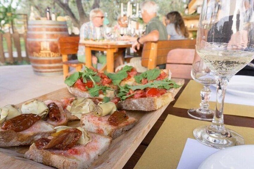 Wine tasting in Vieste 2