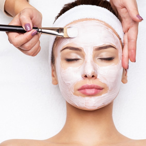 Deep Pore Cleansing Facial 1
