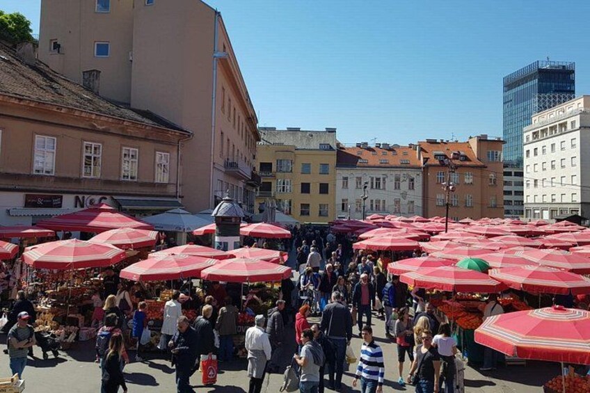 Zagreb Small-Group Walking Tour with WW2 Tunnels & Funicular 2