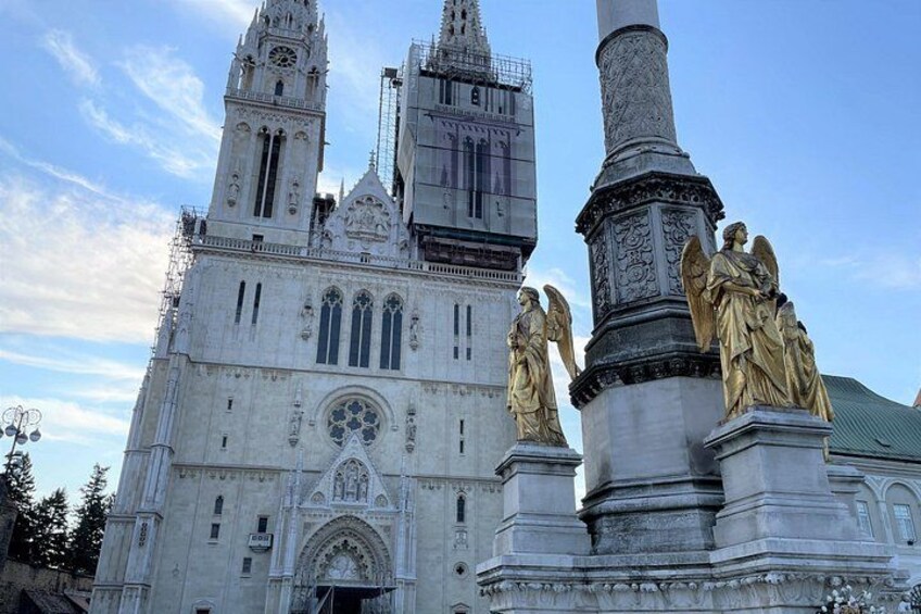Zagreb Small-Group Walking Tour with WW2 Tunnels & Funicular 4