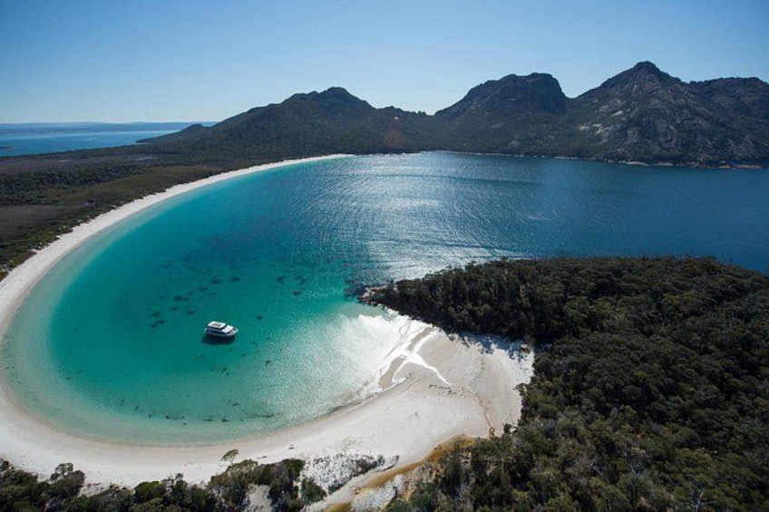 Wineglass Bay Cruise from Coles Bay 3