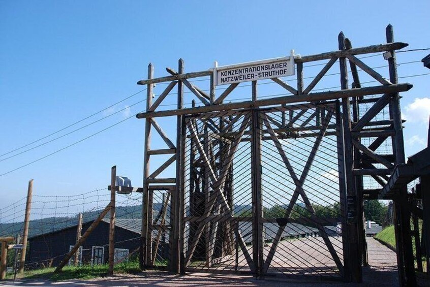 EVERYDAY Stutthof Concentration Camp with Transport Guided Tour 