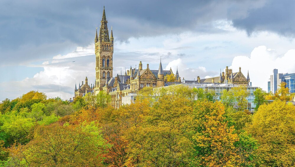 Historical Walk through Glasgow with a Local 1