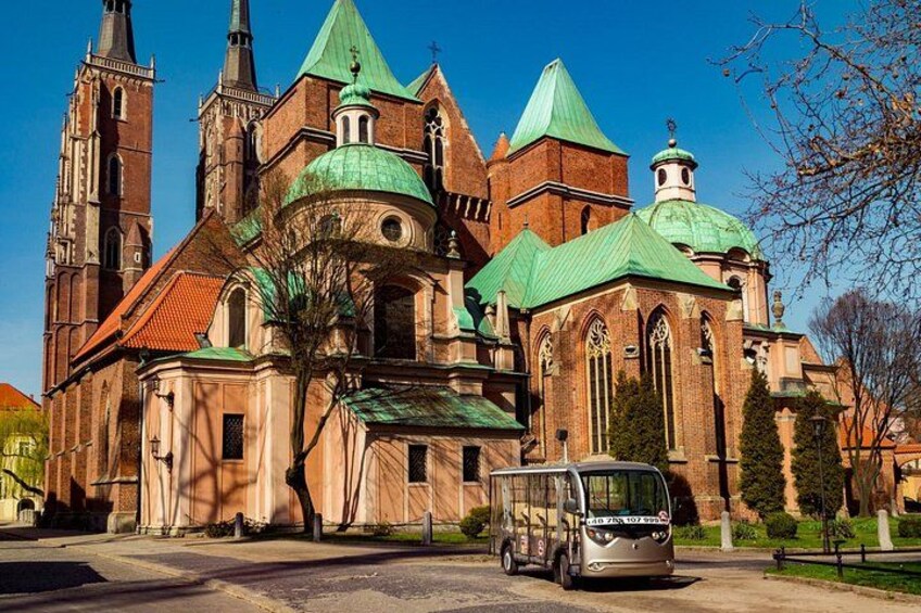 2-Hours Private Electric Car Tour with a Guide, Wroclaw 1