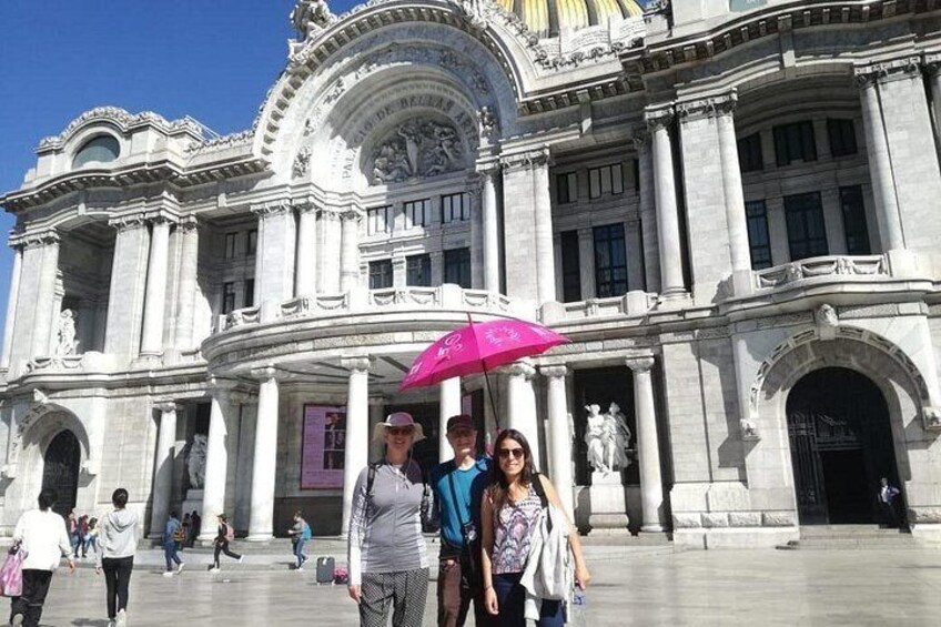 10 years making people happy with our tours 2