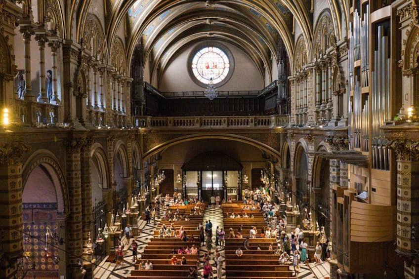 Half-Day Montserrat Small Group Guided Tour from Barcelona 3