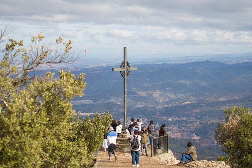 Half-Day Montserrat Small Group Guided Tour from Barcelona 3