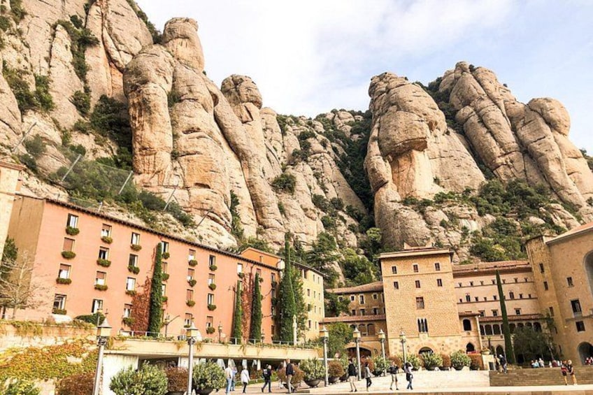 Half-Day Montserrat Small Group Guided Tour from Barcelona 2