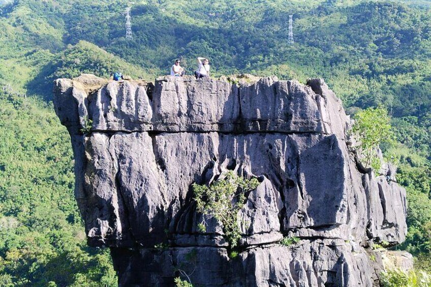 Nagpatong Rock and Tungtong Falls Hike with Transfer 2