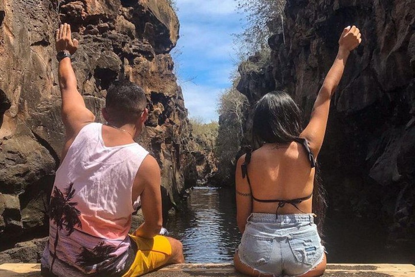 Half Day Bay Tour in Santa Cruz Island 2