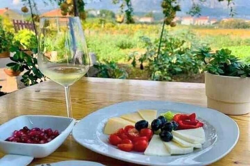 Wine tour Korčula - private tour 3
