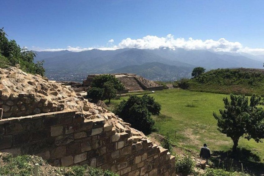 Enjoy all Pyramids of Oaxaca in Private Day Tour: Monte Alban, Mitla, Dainzú 1