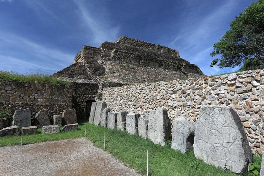 Enjoy all Pyramids of Oaxaca in Private Day Tour: Monte Alban, Mitla, Dainzú 2