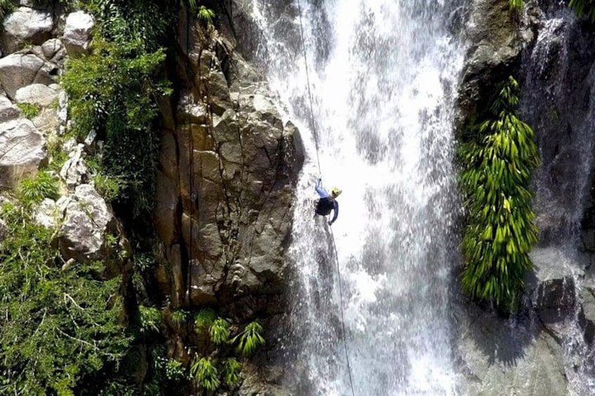 La Cuba WATERFALL RAPPELLING and La Planta GIANT NATURAL POOL from MEDELLIN 2