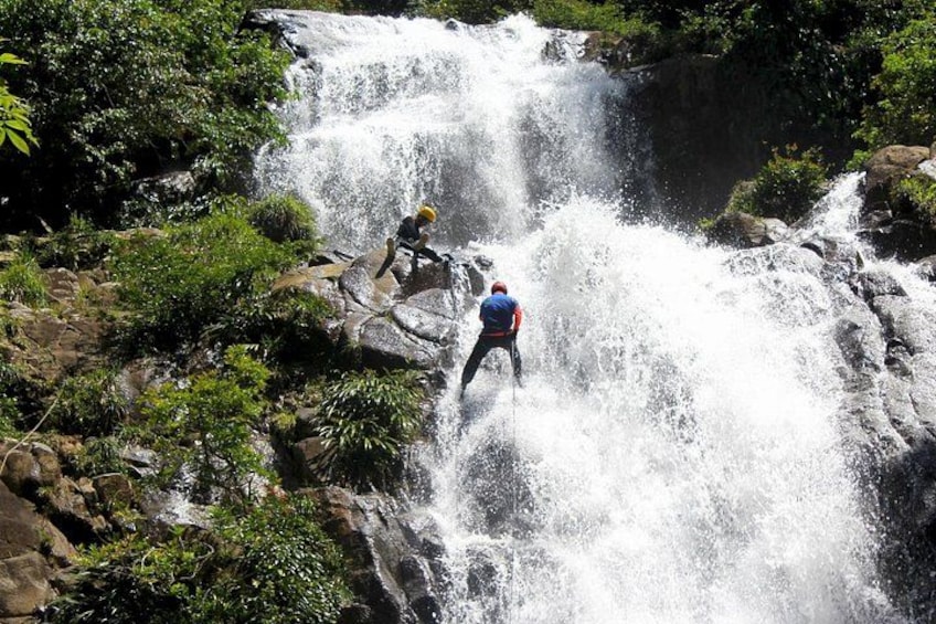 La Cuba WATERFALL RAPPELLING and La Planta GIANT NATURAL POOL from MEDELLIN 1