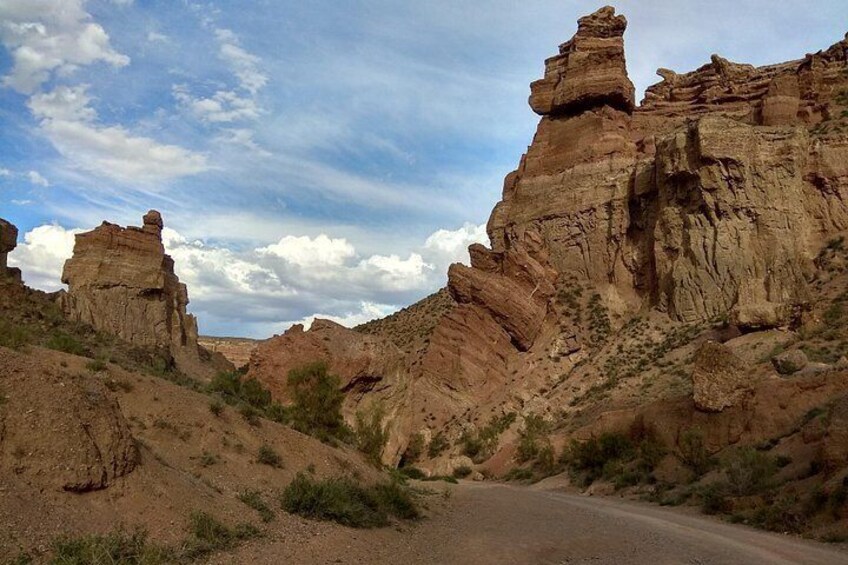 Charyn Canyon 2