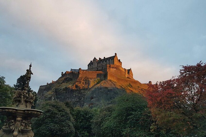 Edinburgh Castle, view from Princes Street Garden 2