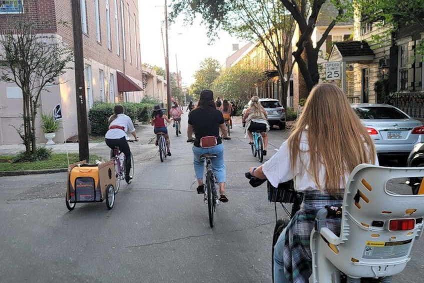 We ride safely down Savannah's less travelled, completely flat streets. This is NOT the Tour De France. It is easy breezy, safe, riding. 2