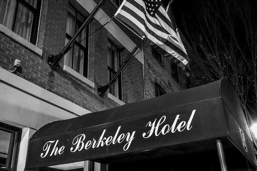 Outside the elegant Berkeley Hotel in Shockoe Slip at the foot of Capitol Hill where we start our tour. 5