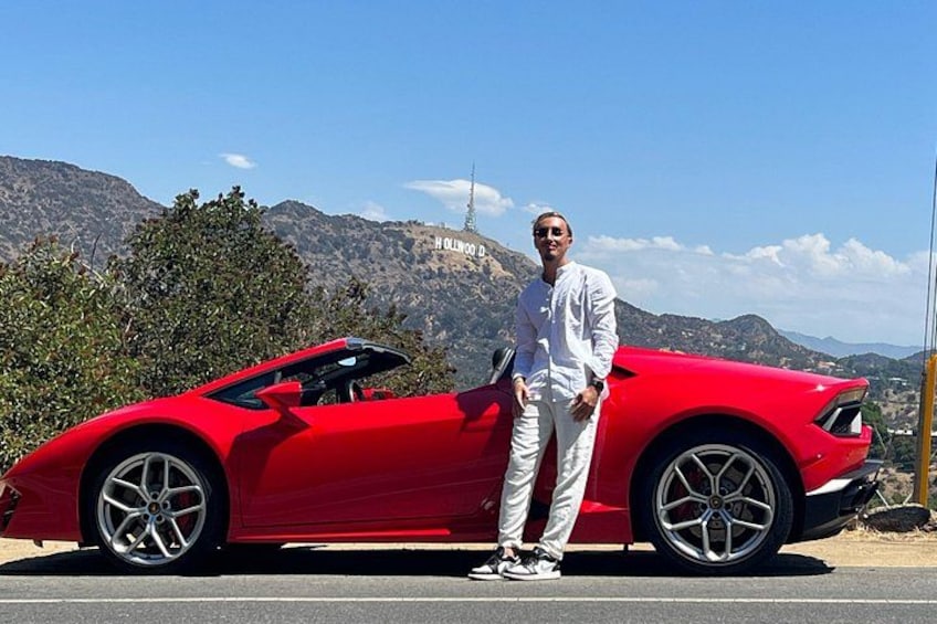 30-Minute Driving Tour: Explore Hollywood in a Lamborghini 5
