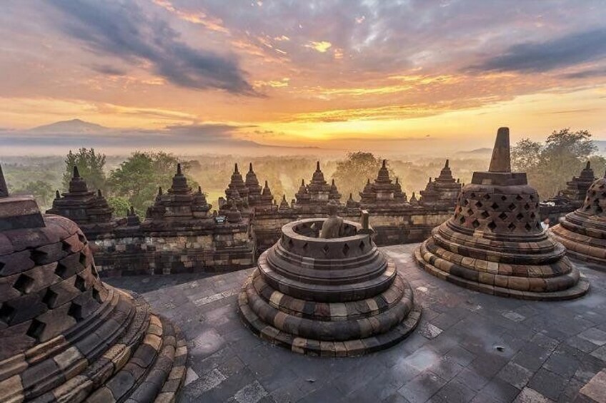 Yogyakarta Private Tour : Borobudur, Prambanan and Merapi Volcano ( With Lunch)