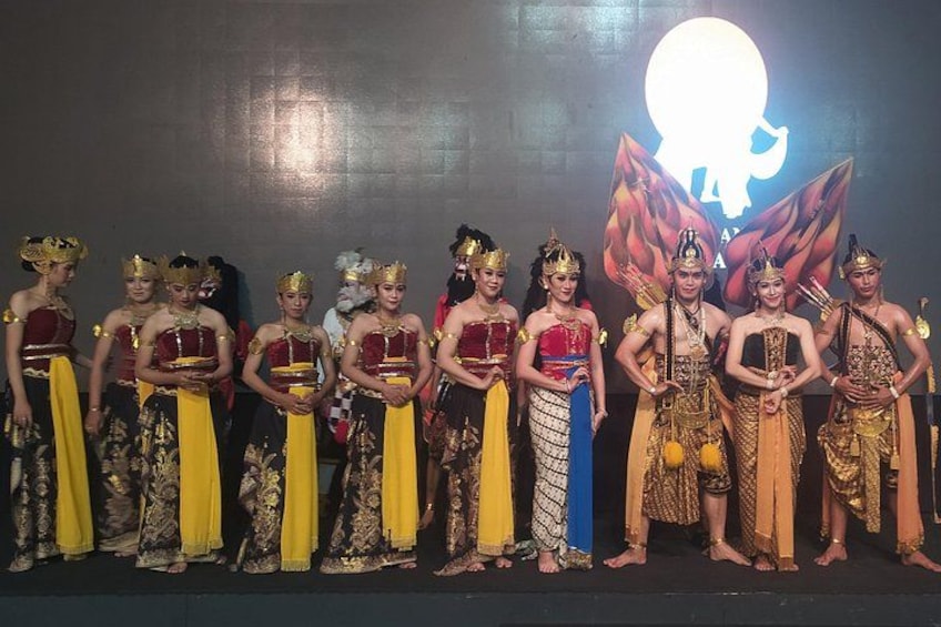 Borobudur Climb To The Top, Prambanan Temple And Ramayana Ballet 5