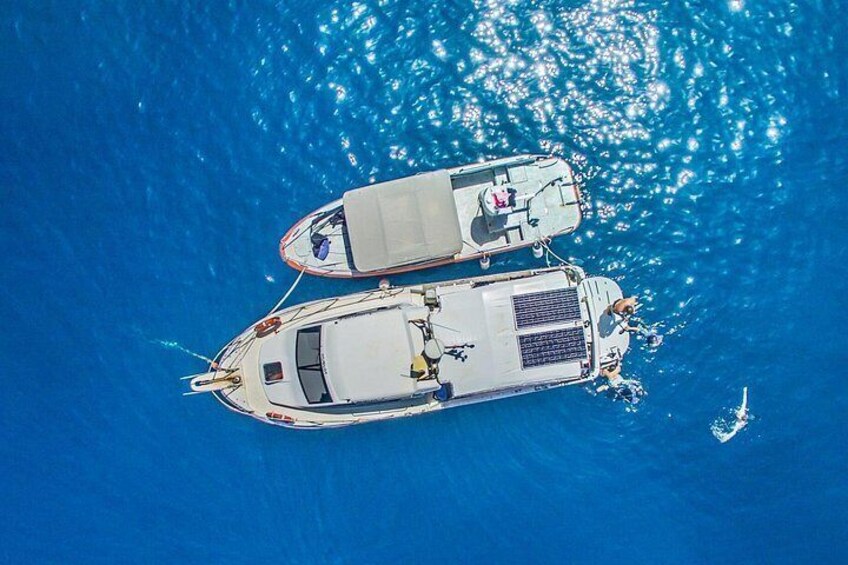 Boat Trip in Crete with Guided Snorkeling and Free Pick up! 4
