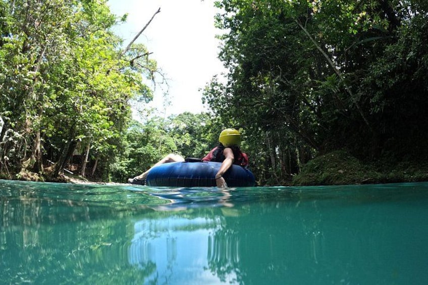 Tubing in Rio Celeste: A Perfect Blend of Nature and Adventure 4