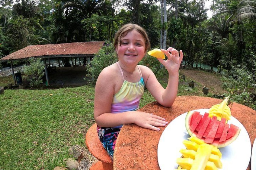 Tubing in Rio Celeste: A Perfect Blend of Nature and Adventure 5