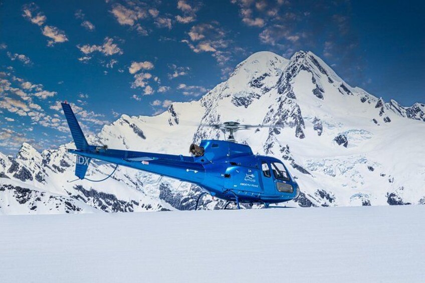 Pilot’s Choice: 2 Glaciers & Snow Landing – 35min 3