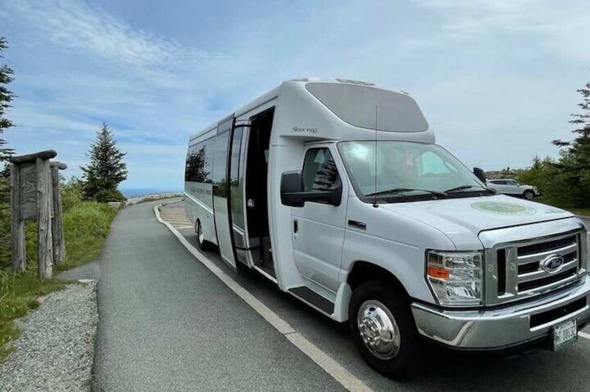 Premium Tour Bus 1