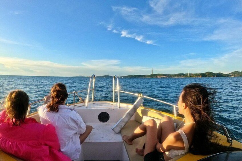 Sunset on a detached island, Phu Quoc Small-Group Snorkeling Tour by speedboat 2