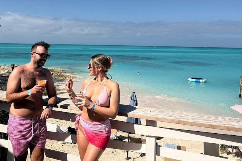 Nassau Swimming Pigs and Private Beach Club Escape 3