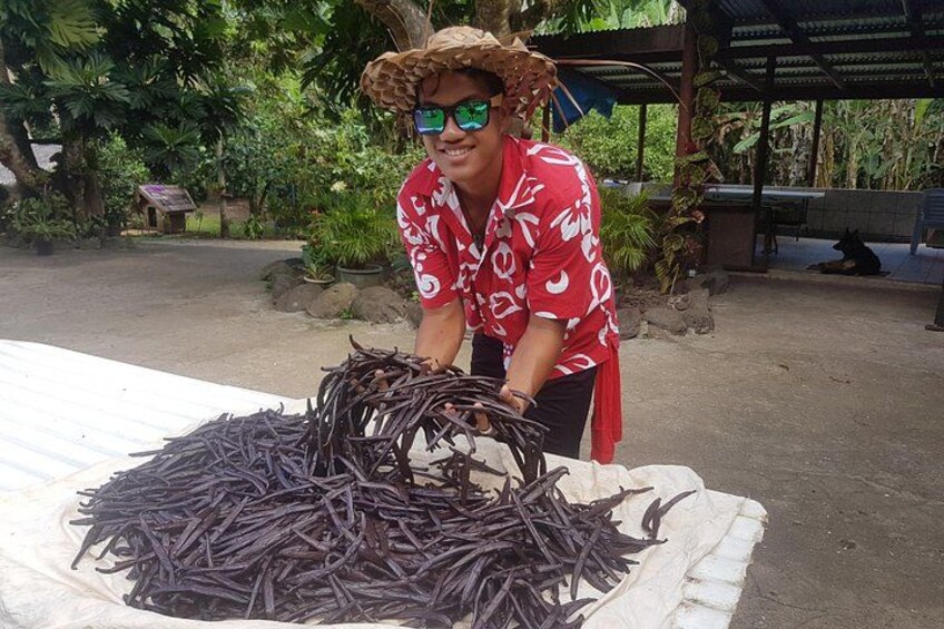 Authentic Polynesian Experience 4