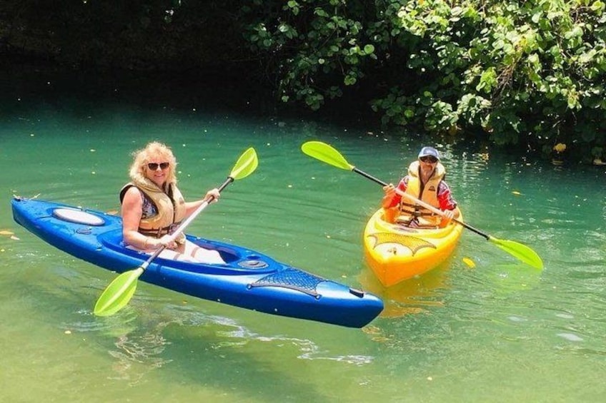 Kayaking 3in1 tour in Port Vila 3