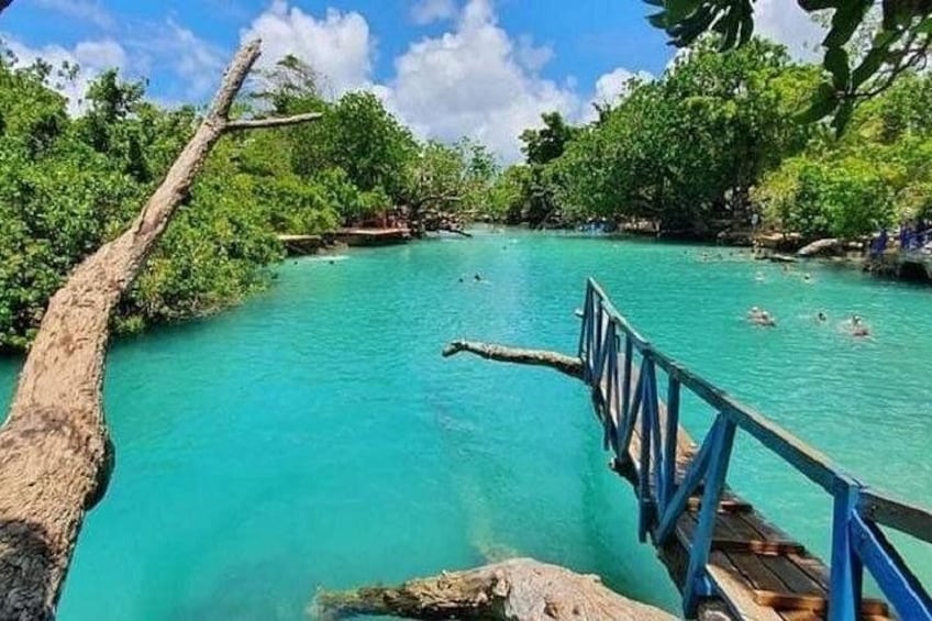 Kayaking 3in1 tour in Port Vila 2