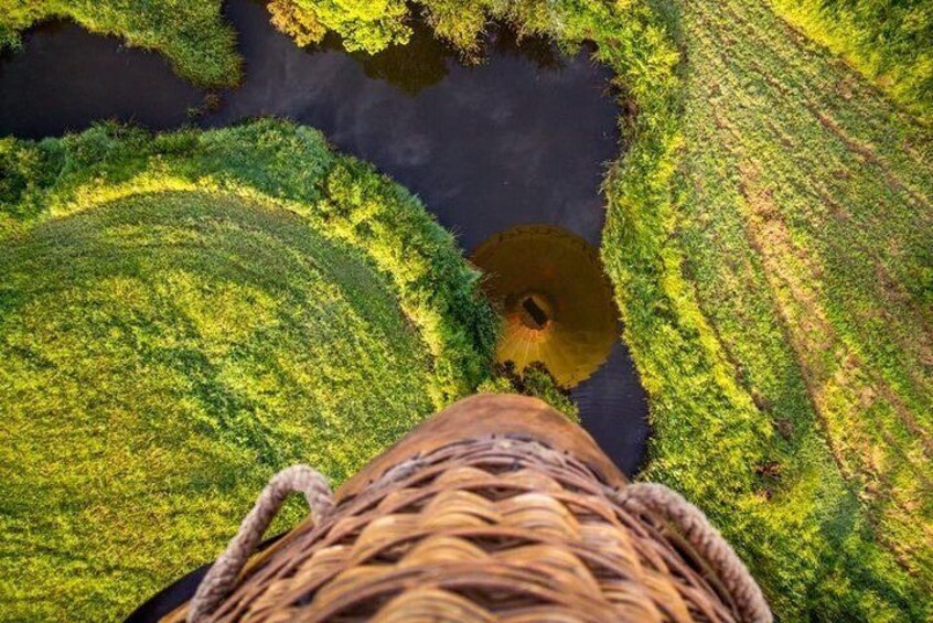 Hot Air Ballooning Brisbane including Canungra Vineyards breakfast