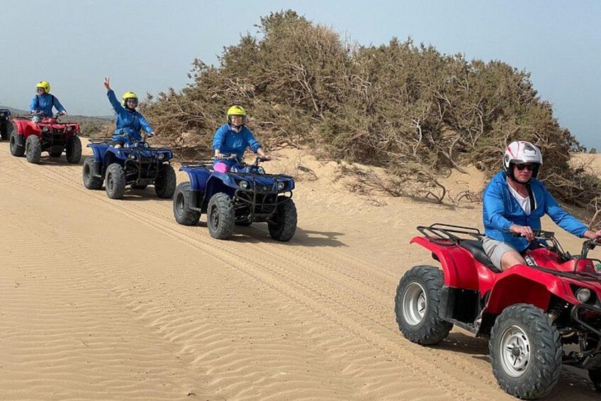Essaouira P2: dunes wipe & beaches in quad with transfer 2