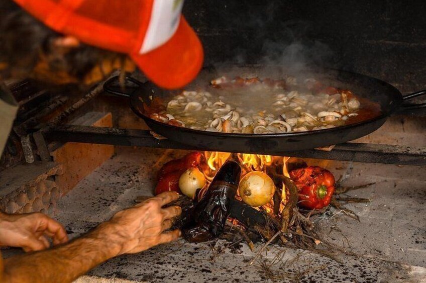 Savor Alicante: Premium Wine Tasting and Tapas for Foodies 5