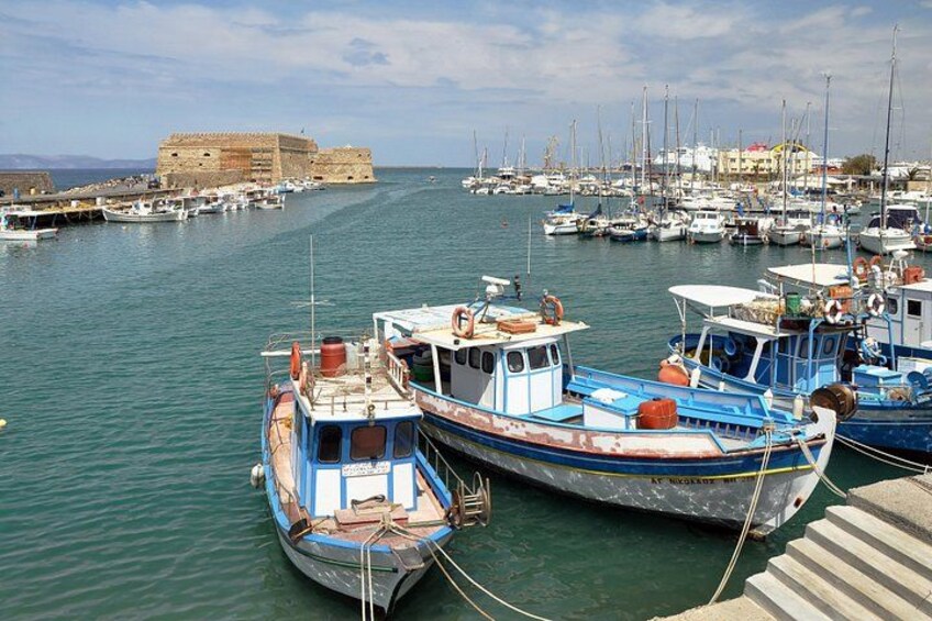 Half Day Private Tour to Knossos Palace (Skip the line) & Panoramic City Tour 4