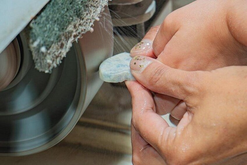 Design, make and take home your own jade creation! 4