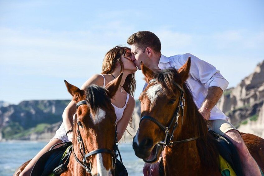 Santorini Horse riding to Eros beach 2