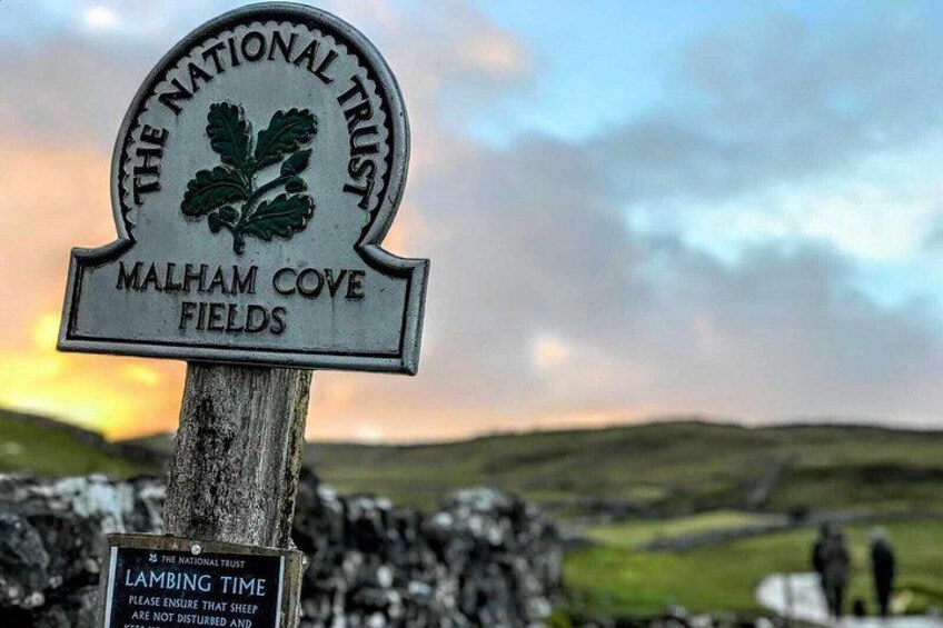 Stop at Malham Cove 5