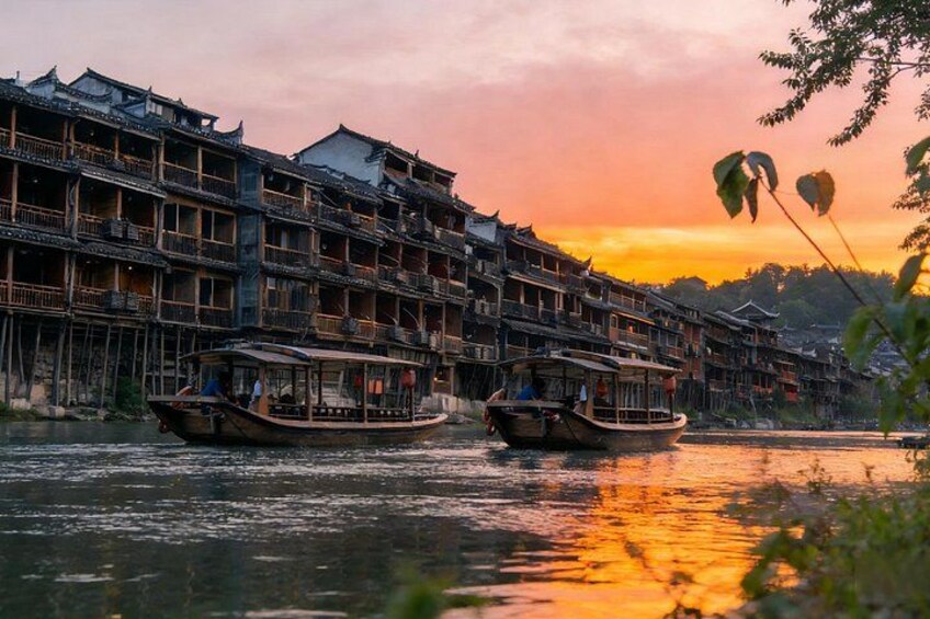 5-Day Zhangjiajie Tour: Avatar, Tianmen Mountain & Fenghuang Town 3