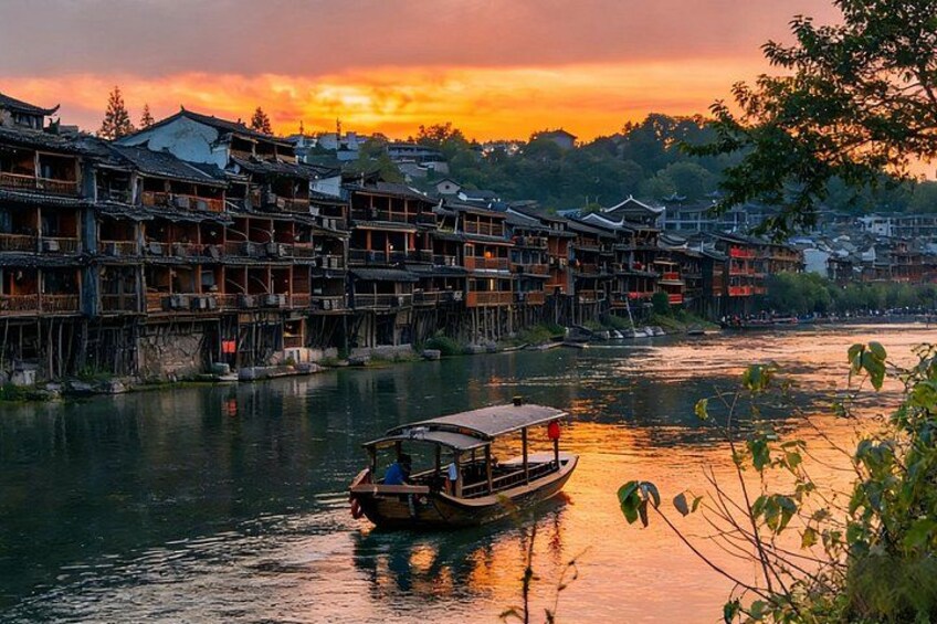 5-Day Zhangjiajie Tour: Avatar, Tianmen Mountain & Fenghuang Town 2